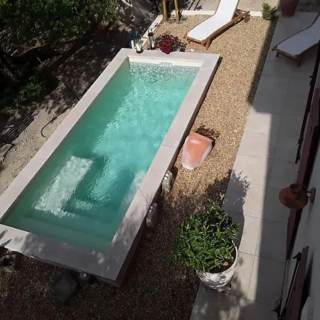 La De Garlone Aujargues