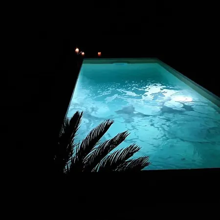 La De Garlone Bed & Breakfast Aujargues